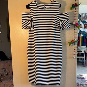 EUC CALVIN KLEIN body contouring, black and white stripes with beautiful gold zi